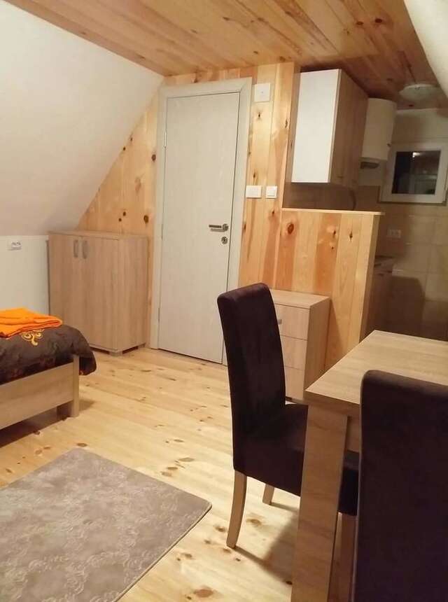 Шале Village Cottage Жабляк-12
